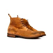 Botas "Nomad Leather": Resistencia y Carácter en Cada Paso